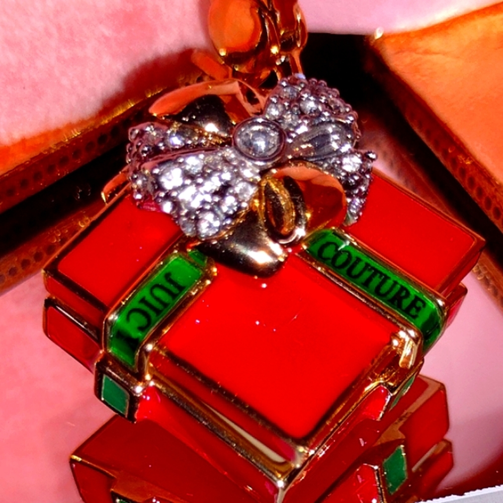 Santa Baby I Want Juicy Never Removed From Original 🎁 NWT - Picture 4 of 12